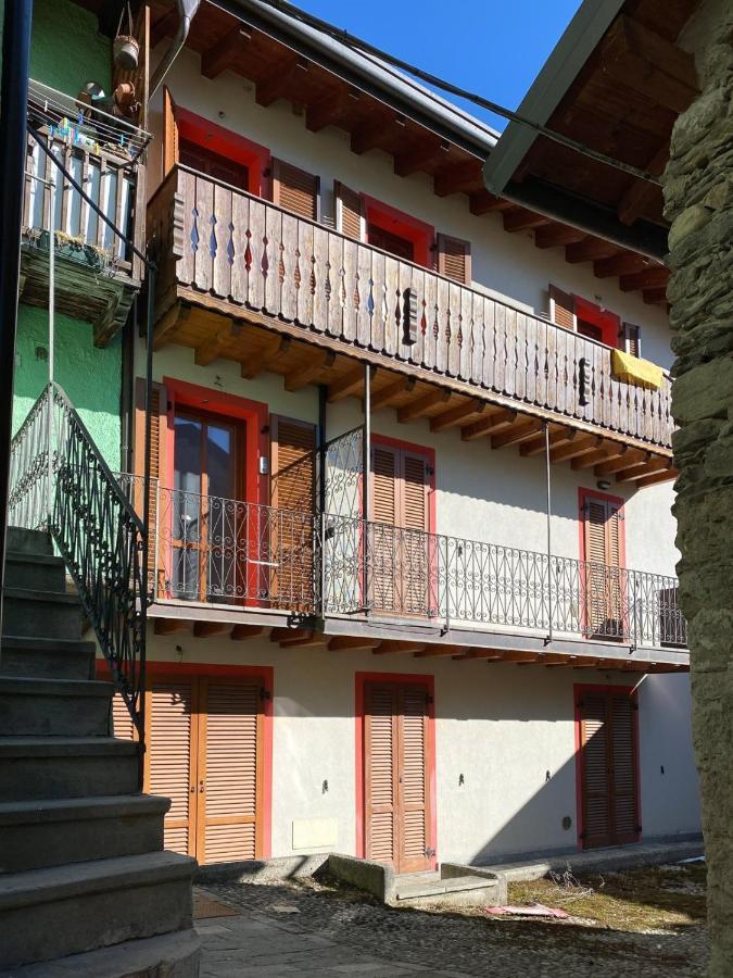 Apartamento Mansarda Corno D'Aola Ponte Di Legno Exterior foto